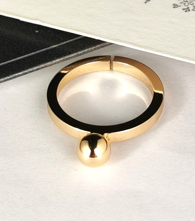 Alita Gold Ring (Size 8)