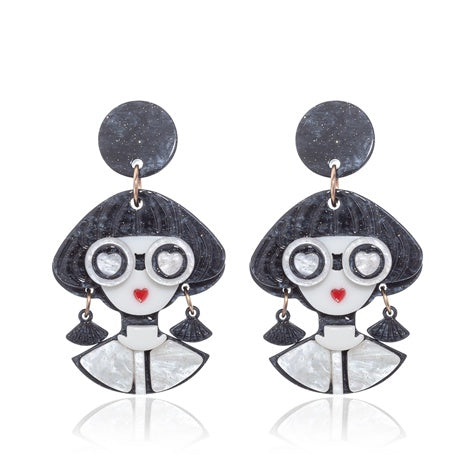 Doris Dramatic Black Sia Earring