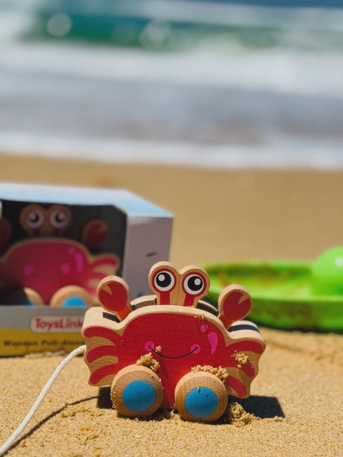 Wooden Pullalong Crab