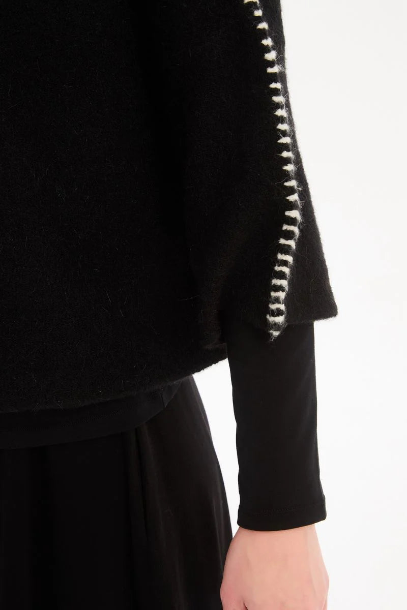 Contrast Stitch Detail Knit - Black