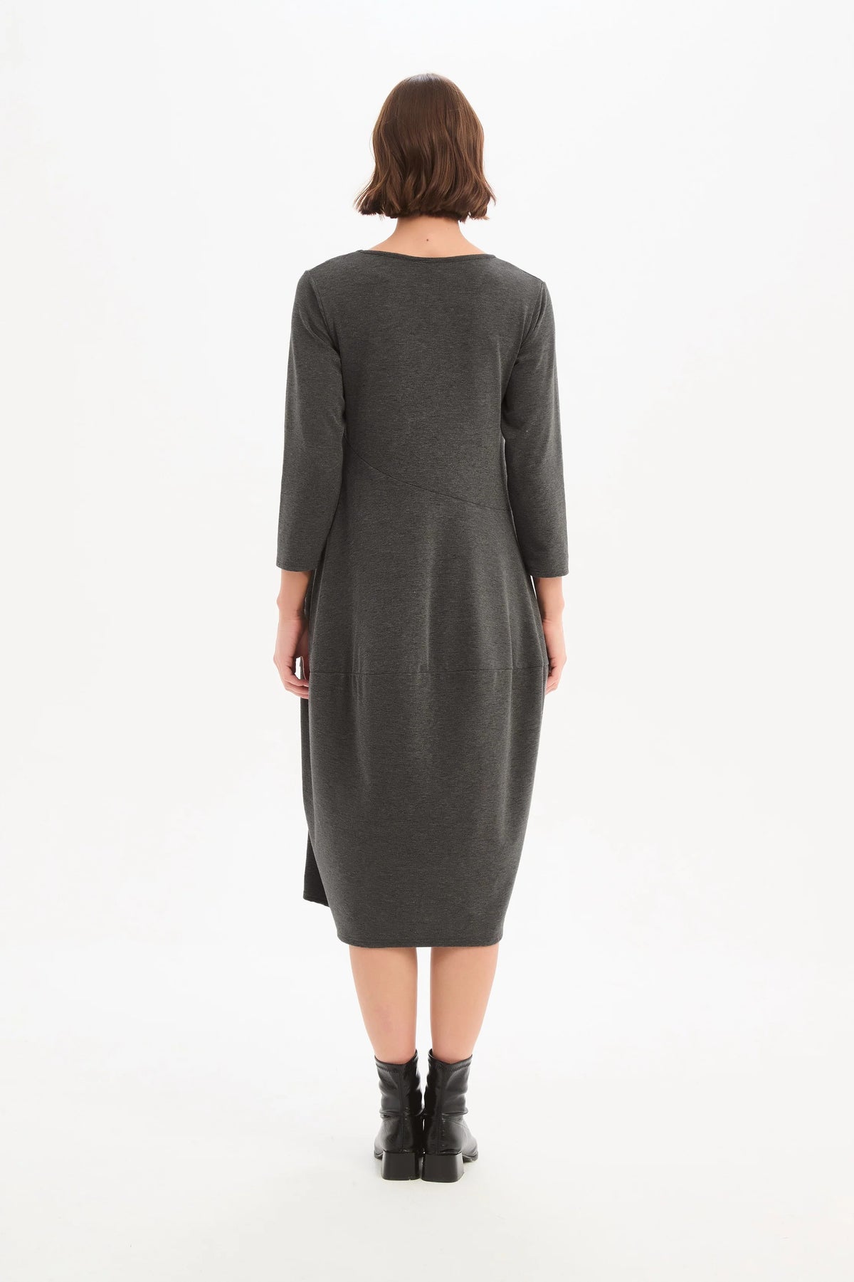 DIAGONAL SEAM KNIT DRESS - Charcoal