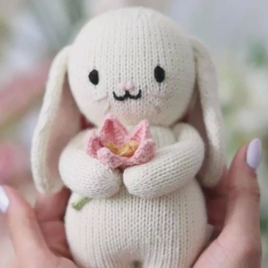 Baby Bunny (Blooming Tulip)