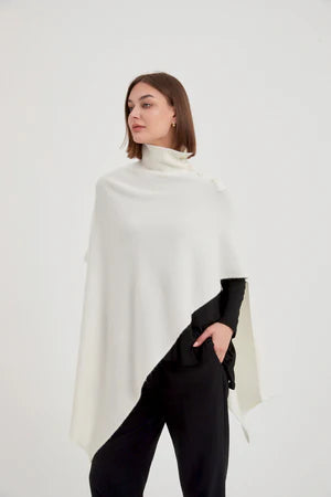 BUTTON DETAIL ASYMMETRIC PONCHO CREAM (One Size)