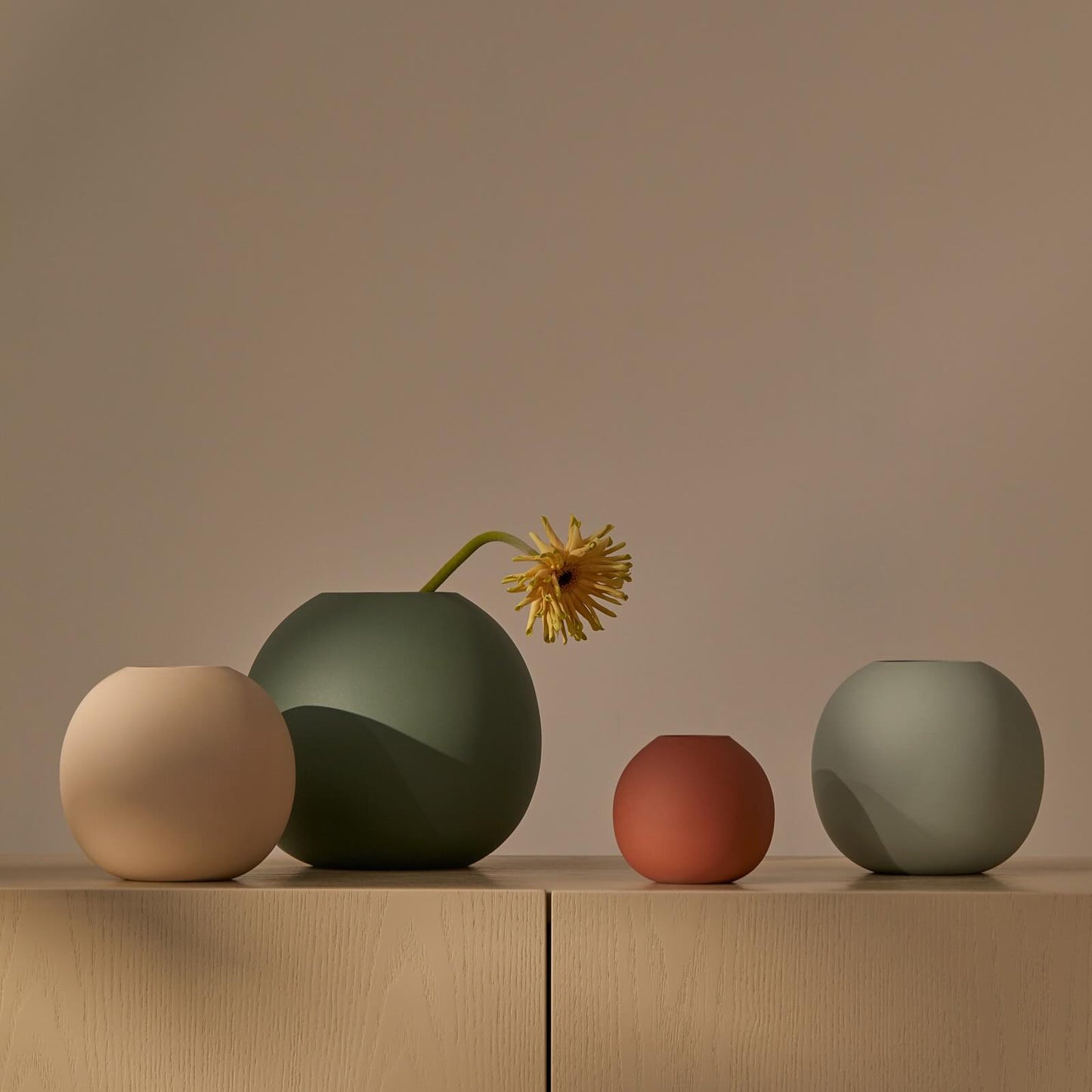 MF Cloud Bubble Vase Icy Pink Medium