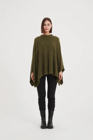 V Detail Oversized Knit Dark Moss (One Size)