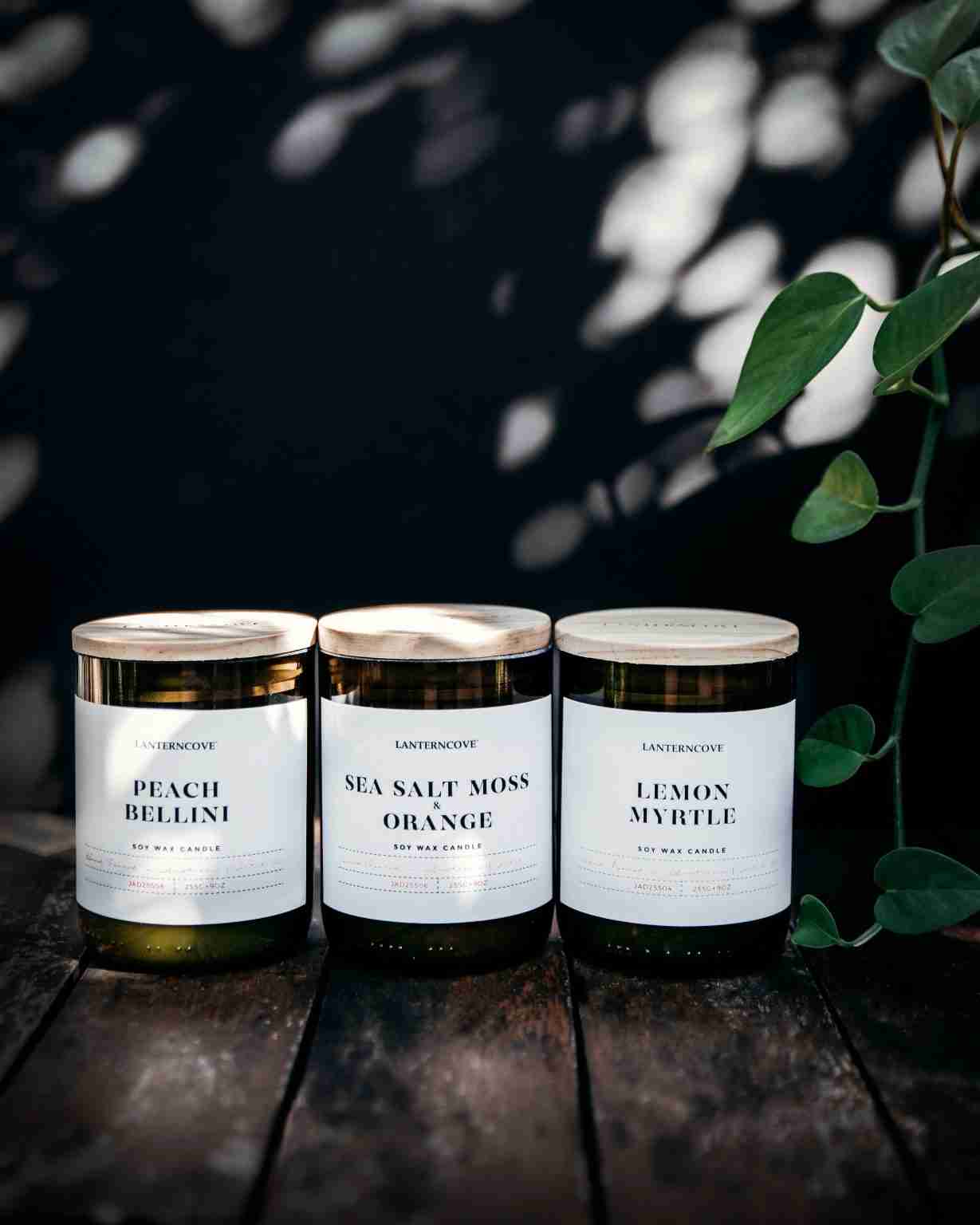 Jade – 9 oz Soy Wax Candle – Peach Bellini