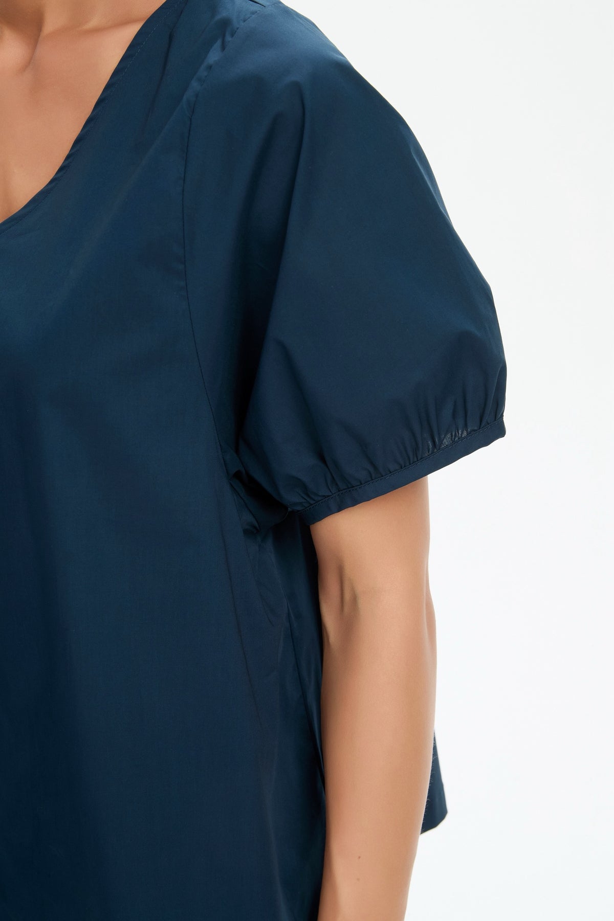 V Neck Bishop Sleeve Poplin Top Navy