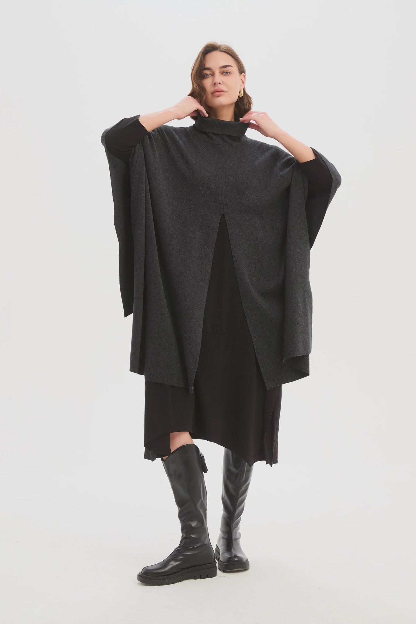 Crossover Wrap Knit - Charcoal (One Size)