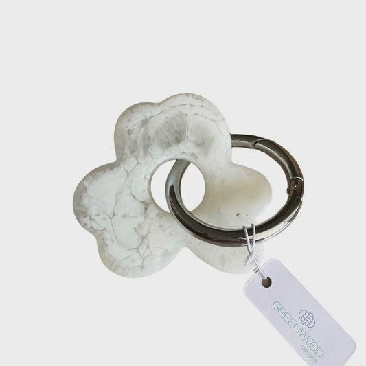 Floral Resin Keyring - White