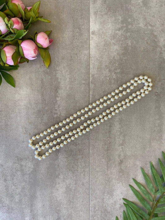Long Pearl Necklace. Cream