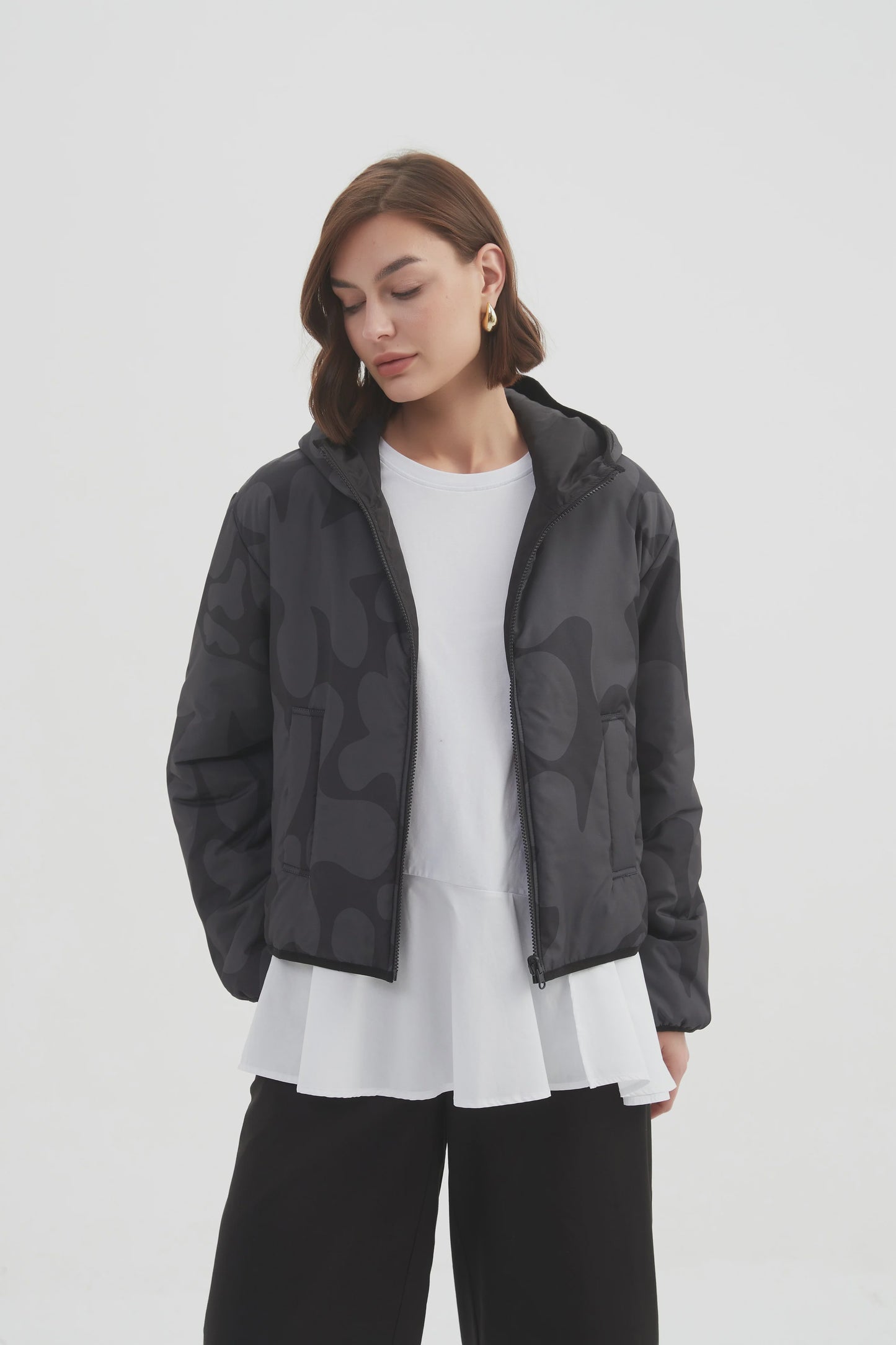 REVERSIBLE PRINT PUFFER JACKET (CHARCOAL & BLACK)