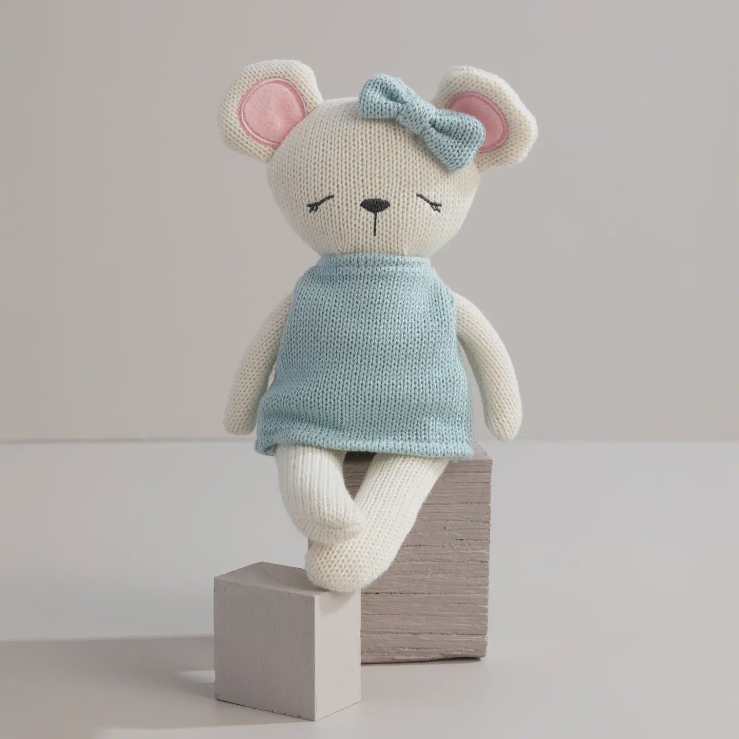 Molly the Mouse Knitted TOy