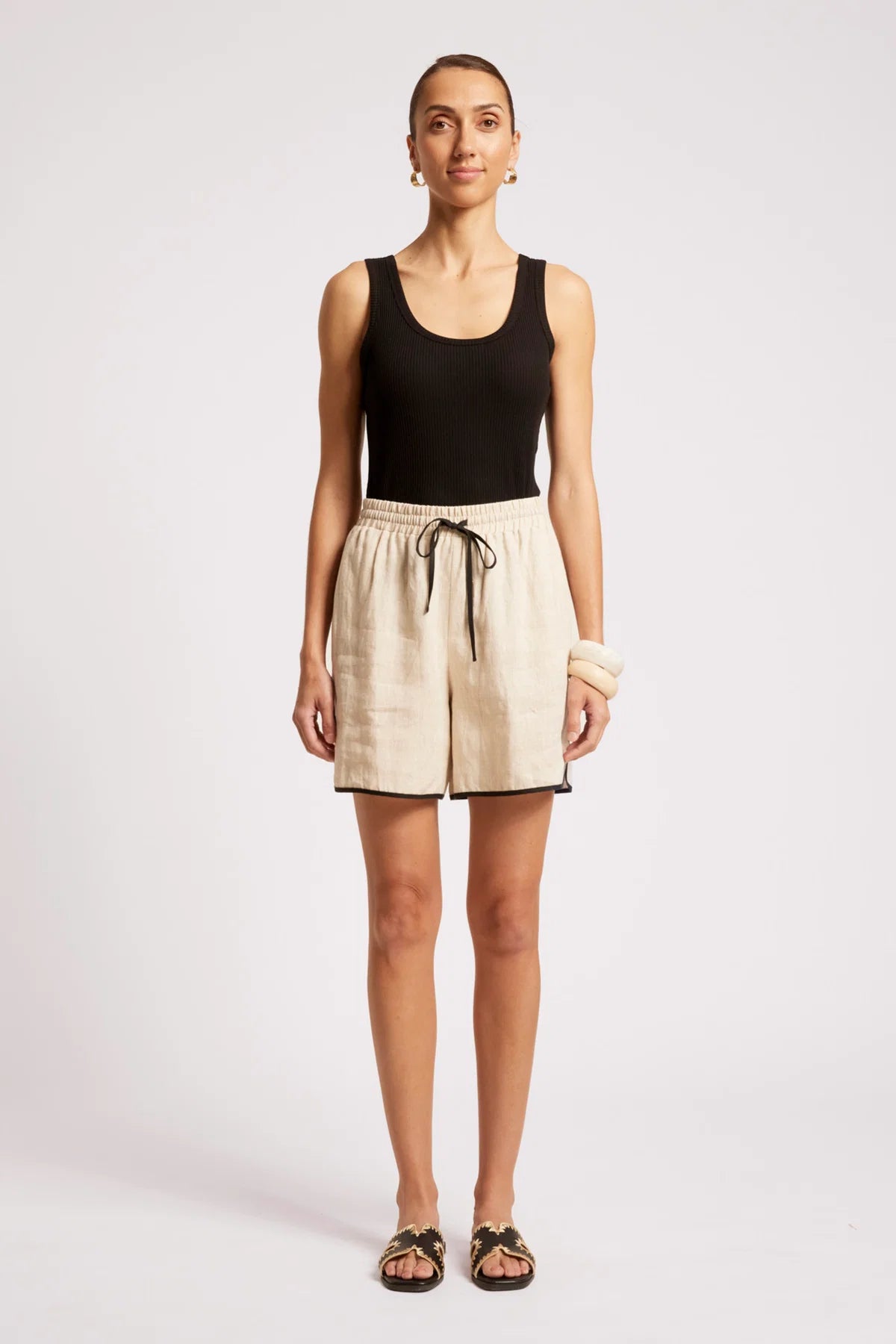 Maris Splice Short - Tusk/Black