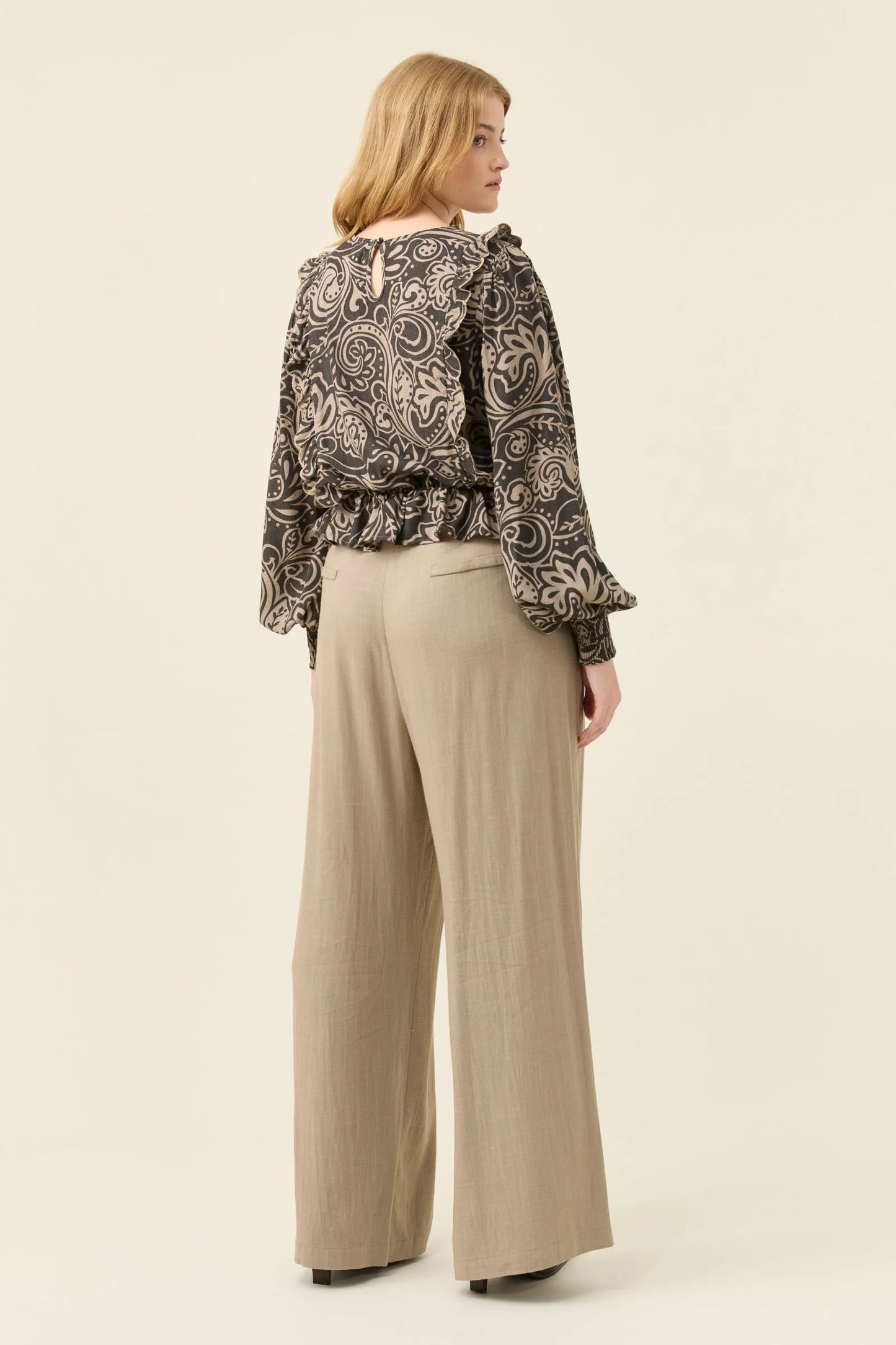 Grace Frill Top Paisley