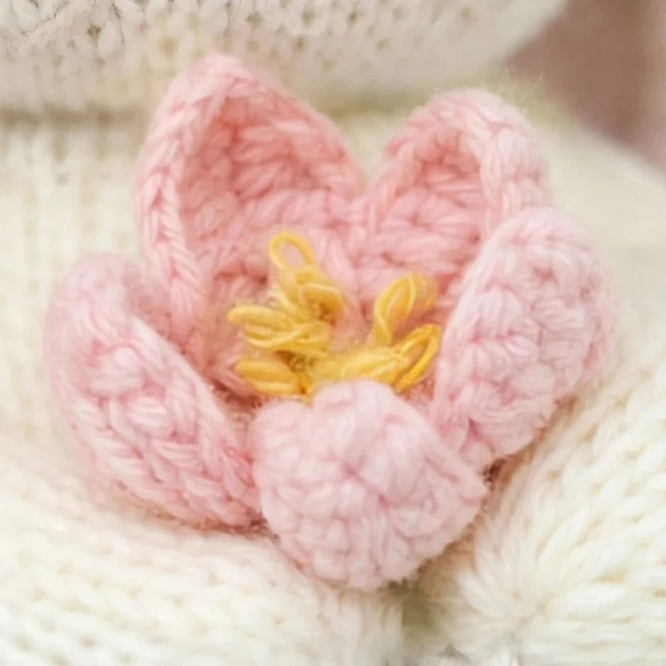 Baby Bunny (Blooming Tulip)