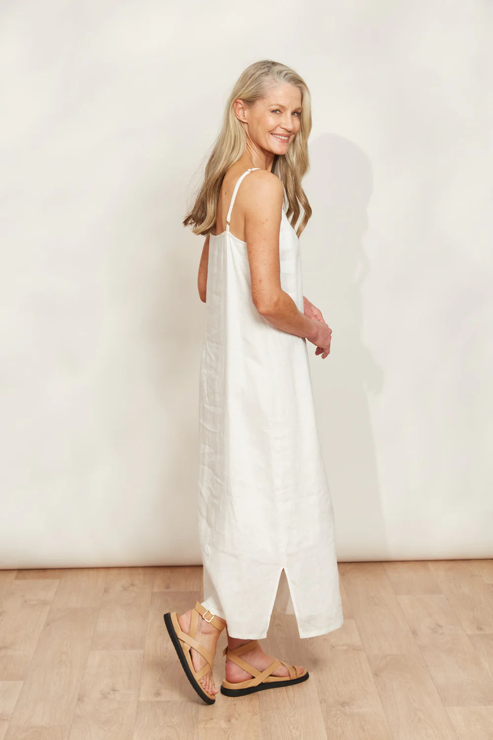 Sojourn Tank Maxi Opal