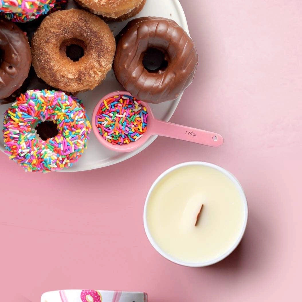 Wooden Wick Candle - Cinnamon Donuts