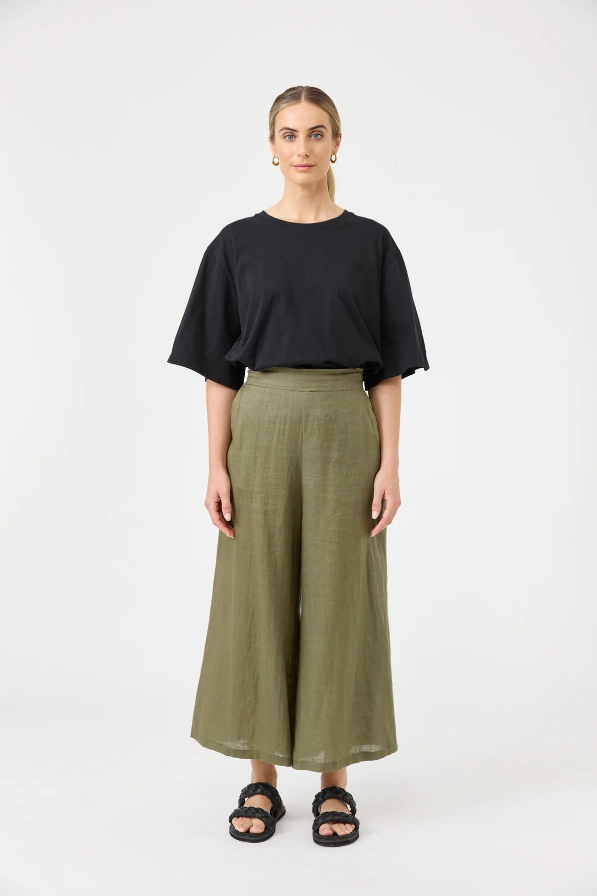 Studio Crop Pant Khaki