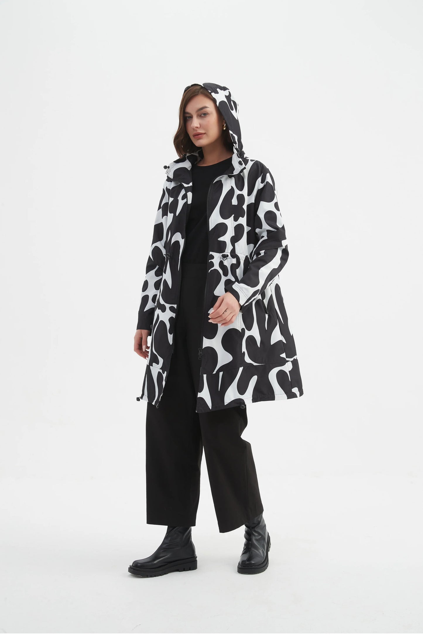 ADJUSTABLE WAIST PRINT PARKA (BLACK& CREAM)