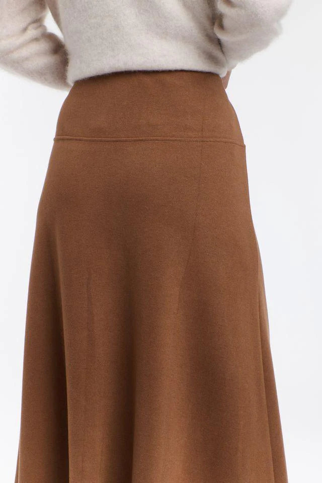 Camelia Pointe Skirt